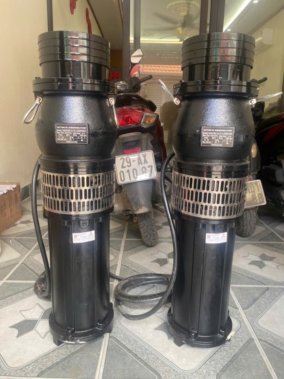 Máy bơm chìm giếng khoan VATTURE 200QY40-15-1.5